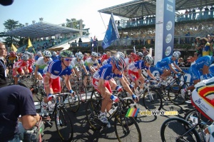 The French team at the start (400x)