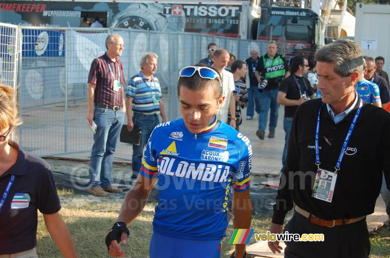 Wereldkampioen Fabio Andres Duarte Arevalo, onderweg naar de crmonie protocolaire