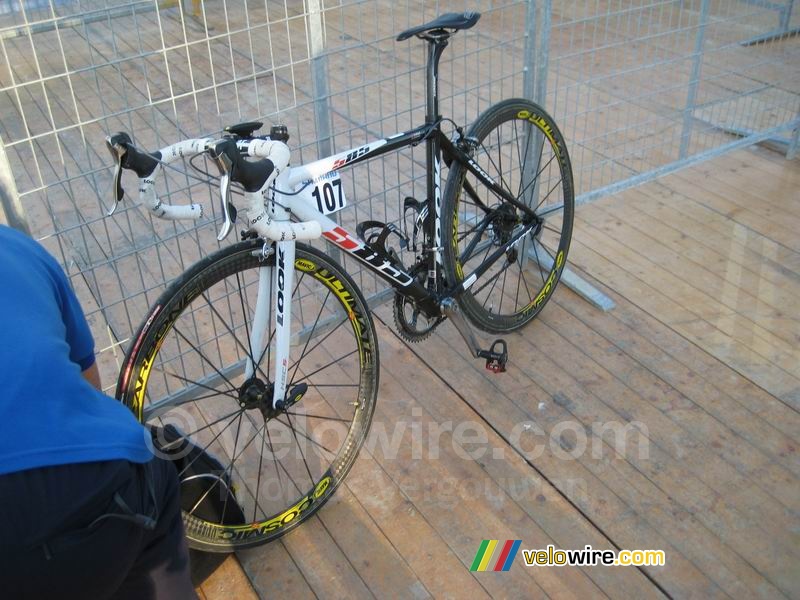 De fiets van wereldkampioen Fabio Andres Duarte Arevalo, een Look 585 net als die van mij!