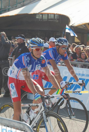 John Gadret (AG2R La Mondiale/FRA) & Sandy Casar (Française des Jeux/FRA) (495x)