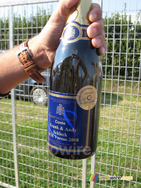 Du champagne spécial Frank & Andy Schleck ...