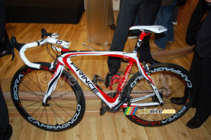 Le vélo de l'équipe Caisse d'Epargne : le Pinarello Prince (4549x)