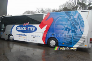 Le bus de l'équipe Quick.Step (965x)