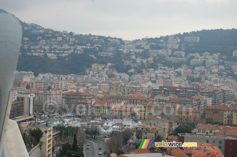 Uitzicht over Nice vanaf het appartement van Amélie (2)