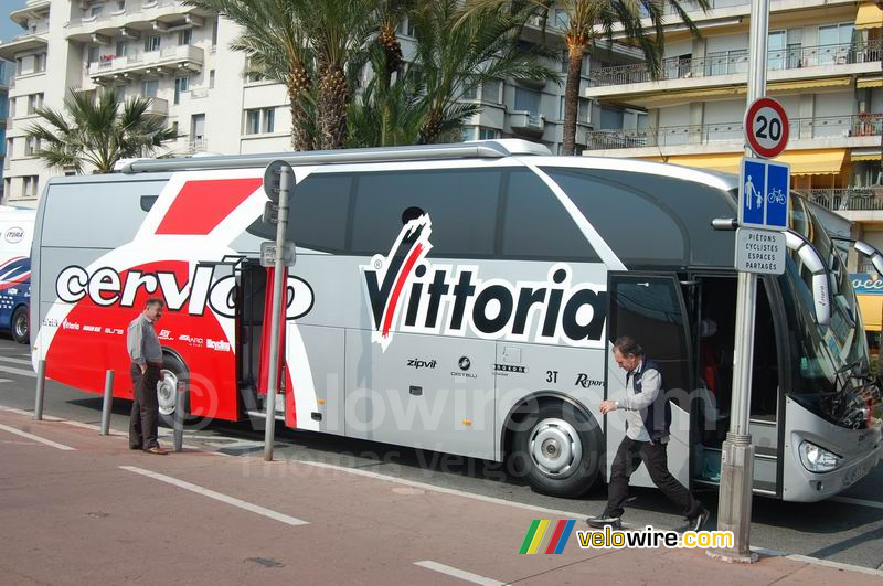 De bus van Cervlo TestTeam