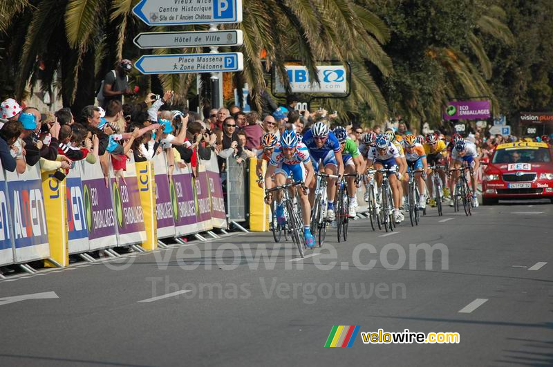 De sprint om de vierde plaats: Jonathan Hivert, Christophe Moreau, Sylvain Chavanel, Juan Manuel Garate, ...