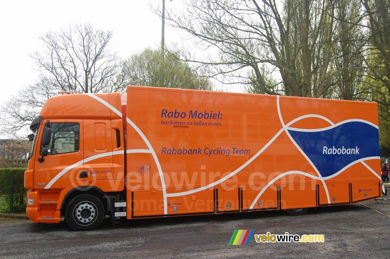 Le camion atelier de l'équipe Rabobank