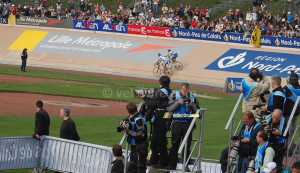 Filippo Pozzato (Katusha) félicite Tom Boonen (QuickStep) (460x)