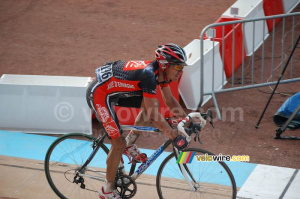 Marlon Perez (Caisse d'Epargne) arrive hors délais (3151x)