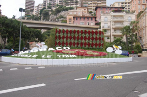 Round about Monaco accueille le Tour (676x)