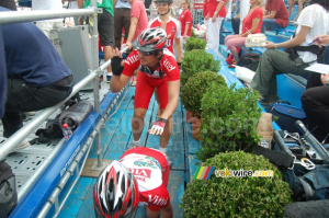 The Team Vittel on the grandstand (704x)