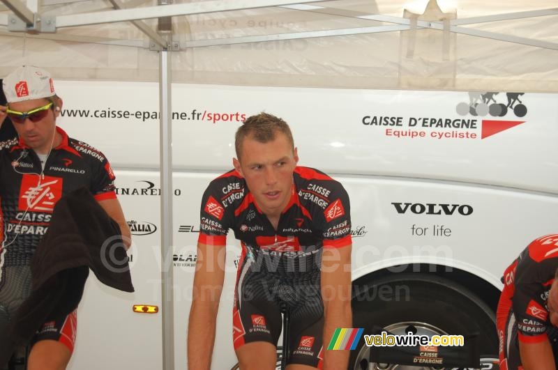 Arnaud Coyot (Caisse d'Epargne): warming up voor de ploegentijdrit