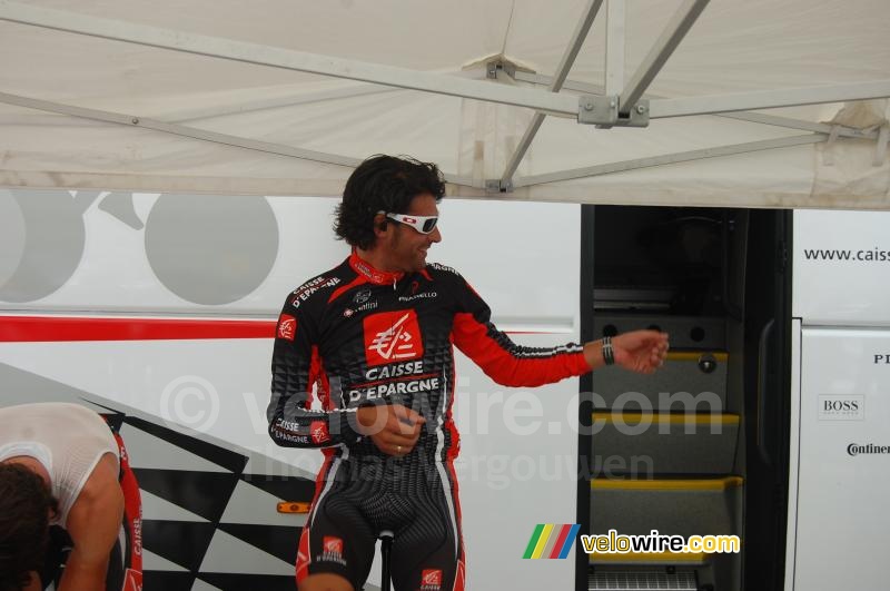 Oscar Pereiro Sio (Caisse d'Epargne): warming up voor de ploegentijdrit (3)
