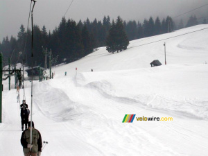 The ski lift (204x)