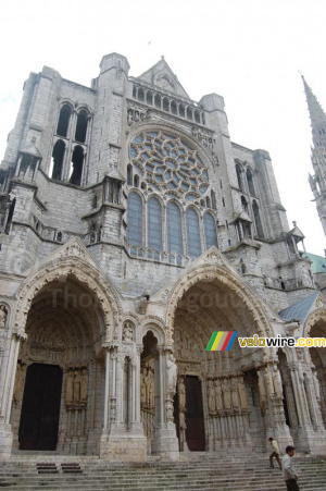 The cathedral in Chartres (4) (553x)