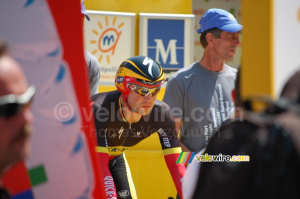 Stijn Devolder (Quick Step) avant le départ du contre-la-montre par équipes à Montpellier (2) (271x)