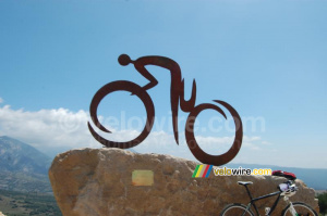 Le vélo du logo du Tour de France (1119x)