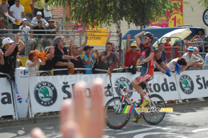 Luis Léon Sanchez (Caisse d'Epargne) remporte l'étape à Saint-Girons (2) (227x)