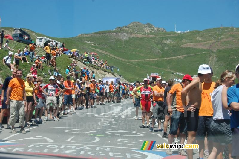Mensenmassa op de Col du Tourmalet
