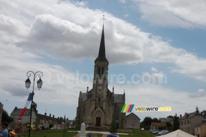 Une église sur le parcours de l'étape (234x)