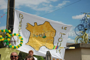 Le Bouchot souhaite la bienvenue au Tour (245x)