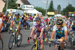 Cadel Evans (Silence-Lotto) & Lance Armstrong (Astana) à Saint-Fargeau (591x)