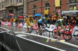Rinaldo Nocentini (AG2R La Mondiale), Linus Gerdemann (Milram), Frederik Willems (Liquigas), Lance Armstrong (Astana) & Mikel Astarloza (Euskaltel-Euskadi) à Colmar (545x)