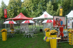 Le stand Vittel au Village Départ à Colmar (266x)