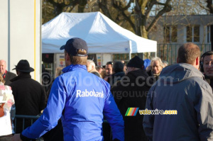 Lars Boom (Rabobank) arrives for the ceremony (537x)