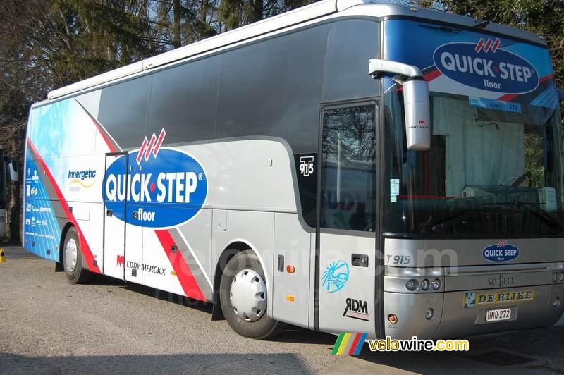 De bus van Quick Step