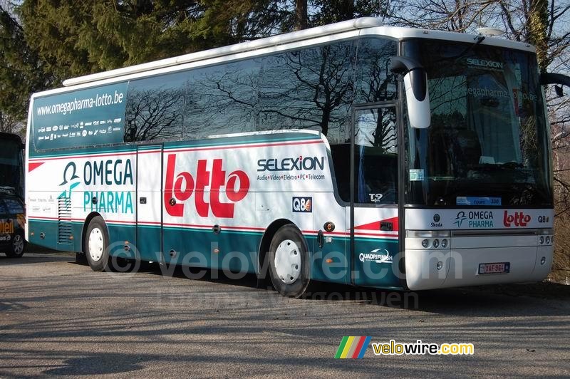 De bus van Omega Pharma-Lotto