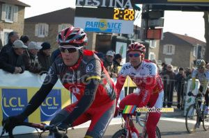Christopher Horner (Team Radioshack) & Amaël Moinard (Cofidis) (428x)