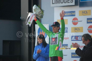 Luis Léon Sanchez (Caisse d'Epargne), le nouveau maillot vert (634x)