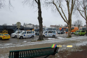 Les équipes dans la neige à Saint-Junien (529x)