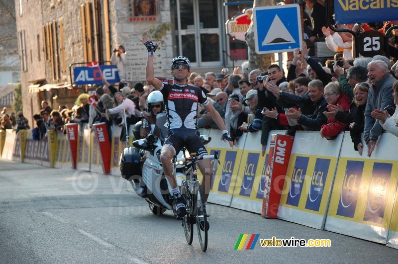 Xavier Tondo (Cervélo TestTeam) remporte l'étape à Tourrettes-sur-Loup (1)