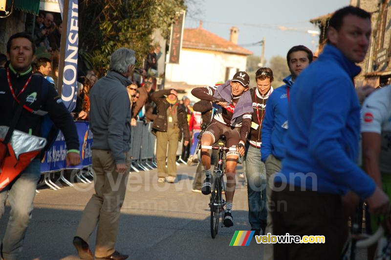 Xavier Tondo (Cervélo TestTeam) after the finish (1)