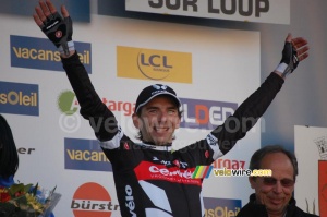 Xavier Tondo (Cervélo TestTeam) on the podium (2) (369x)