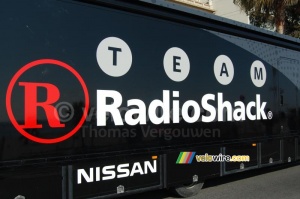 The logo on the Team Radioshack truck (403x)