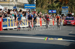 Cyril Gautier (Bbox Bouygues Telecom), Sylvain Chavanel (Quick Step), Simon Gerrans (Team Sky), Levi Leipheimer (Team Radioshack) & Romain Sicard (Euskaltel-Euskadi) (611x)