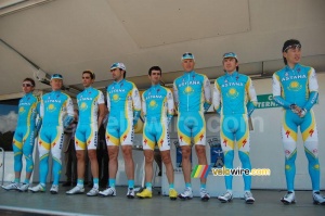 The Astana team (549x)