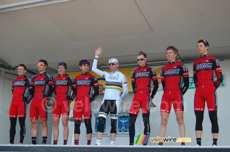 L'équipe BMC Racing Team avec Cadel Evans