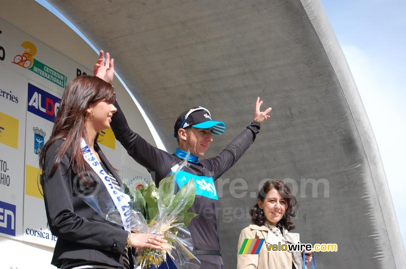 Russell Downing (Team Sky) op het podium