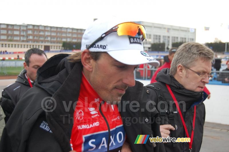Fabian Cancellara (Team Saxo Bank) après Paris-Roubaix 2010