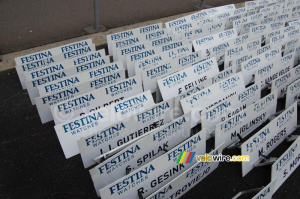 Name plates (728x)