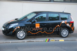 The first Orange car for the Tour de France (1030x)