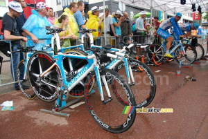 The Colnago time trial bikes for Bbox Bouygues Telecom (1228x)