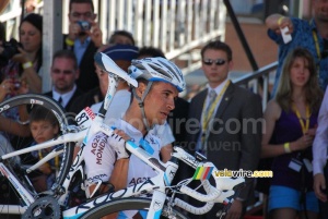 Lloyd Mondory (AG2R La Mondiale) disappointed after he crashed (2) (634x)
