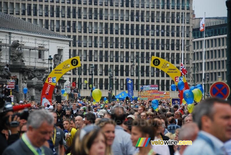 Many people at the start in Brussels