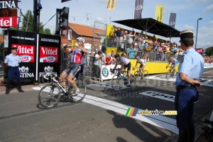 Thor Hushovd (Cervélo TestTeam) remporte l'étape devant Geraint Thomas (Team Sky) et Cadel Evans (BMC Racing Team) (566x)