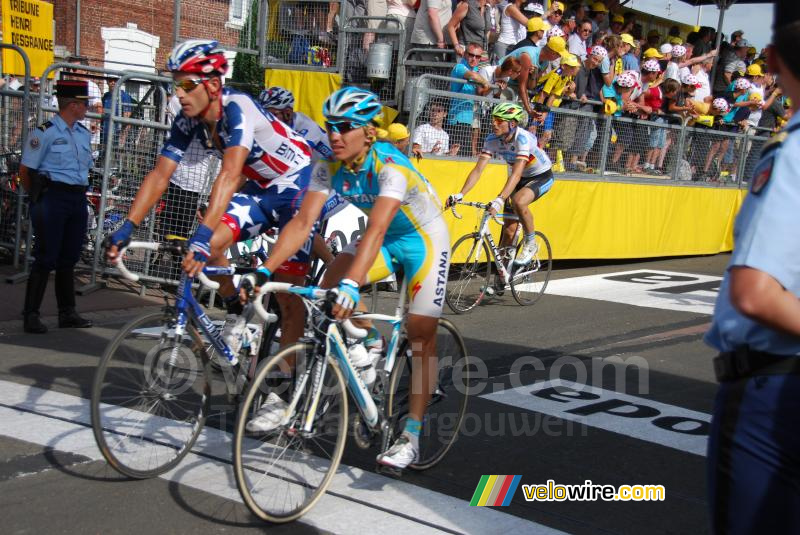 George Hincapie (BMC Racing Team), Maxim Iglinskiy (Astana) & Christian Knees (Milram)